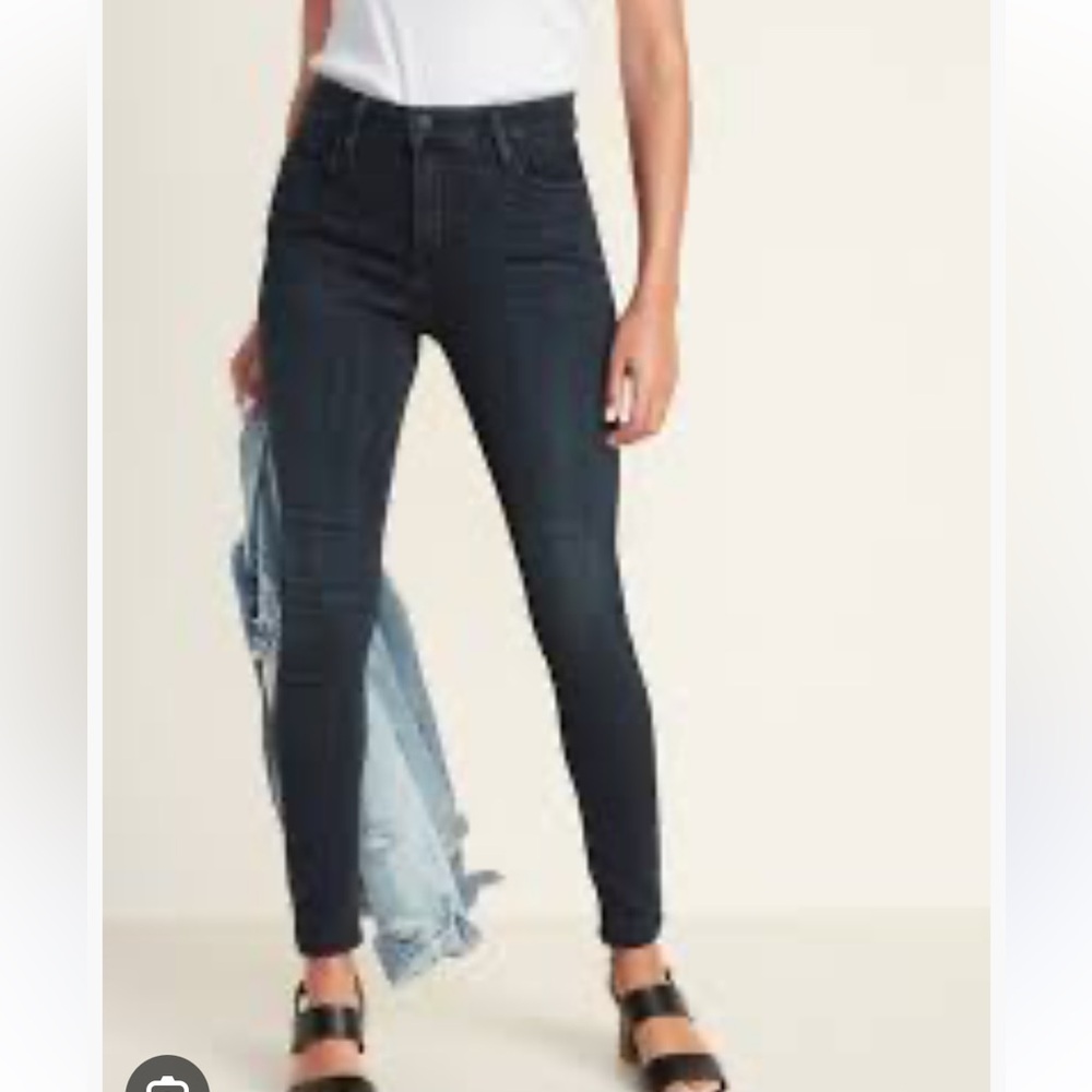 Old Navy High-Waisted Rockstar Super Skinny Jeans Dark Wash